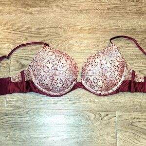 Victoria's Secret Very Sexy Push-Up Padded Bra 34C Burgundy Lace